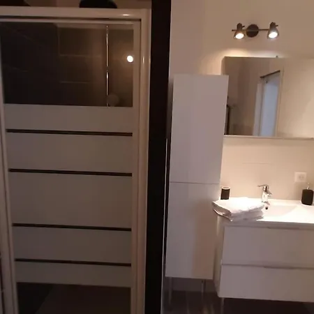 Appartement Chaleureux Et Cosy Appartement *